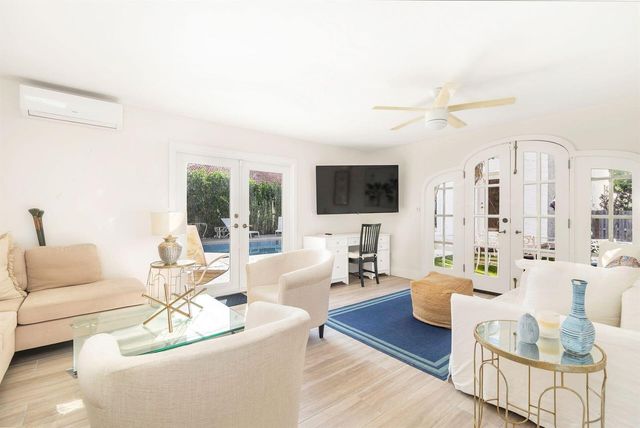3504 S Olive Avenue, West Palm Beach, FL 33405