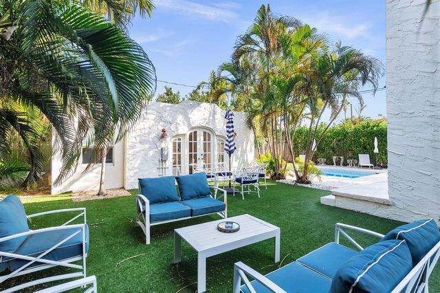 3504 S Olive Avenue, West Palm Beach, FL 33405