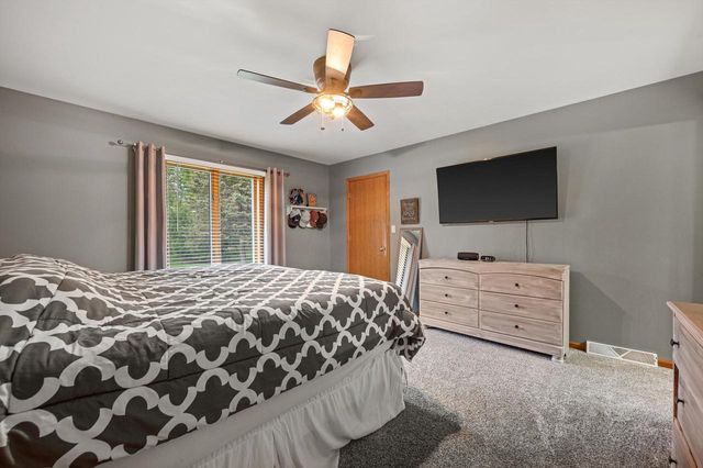 N65W28580 Fairlane DRIVE, Hartland, WI 53029