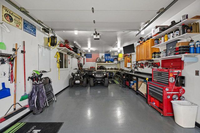 N65W28580 Fairlane DRIVE, Hartland, WI 53029
