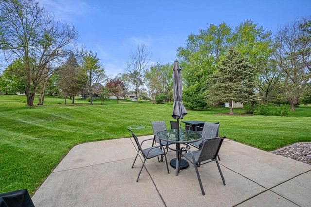 N65W28580 Fairlane DRIVE, Hartland, WI 53029