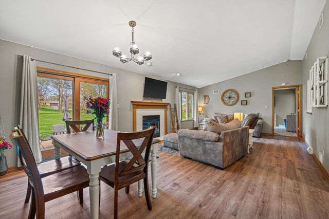 N65W28580 Fairlane DRIVE, Hartland, WI 53029