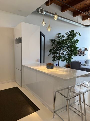 60 Dudley St 117, Chelsea, MA 02150