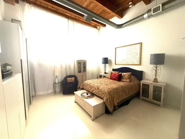 60 Dudley St 117, Chelsea, MA 02150