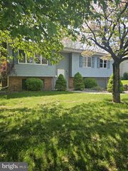 2126 MAYO DR, Reading, PA 19601