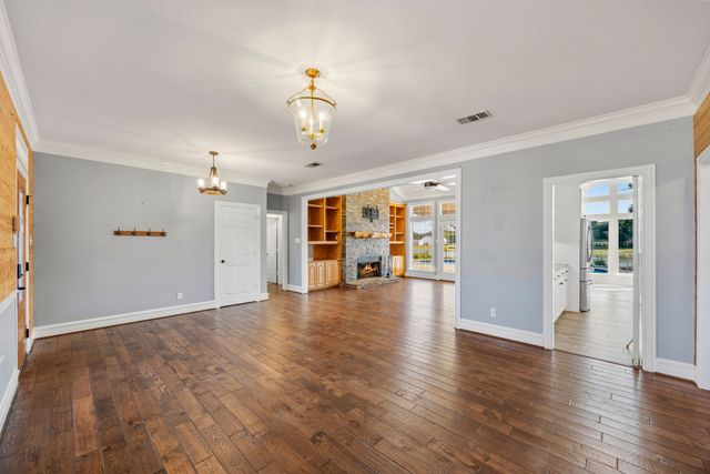 1165 Brent Avenue, Terrell, TX 75160