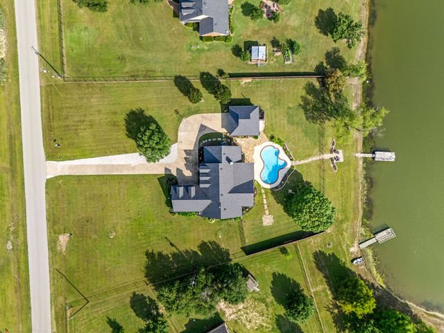 1165 Brent Avenue, Terrell, TX 75160