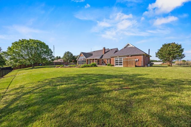 1165 Brent Avenue, Terrell, TX 75160
