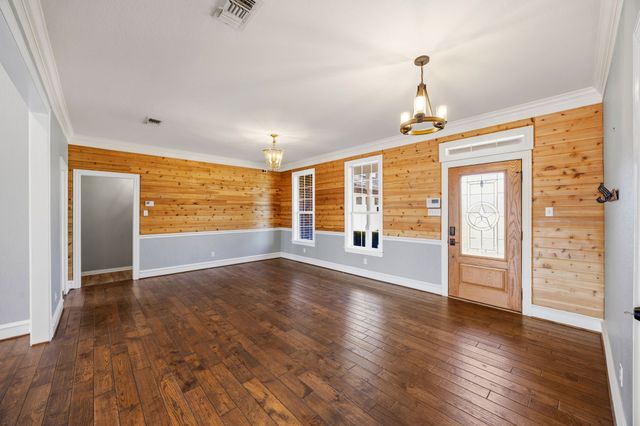 1165 Brent Avenue, Terrell, TX 75160