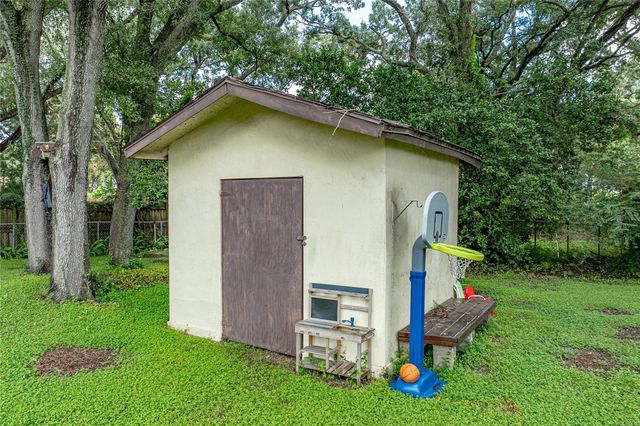 124 N POINTE DRIVE, Auburndale, FL 33823
