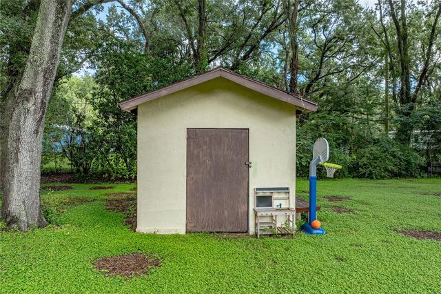 124 N POINTE DRIVE, Auburndale, FL 33823