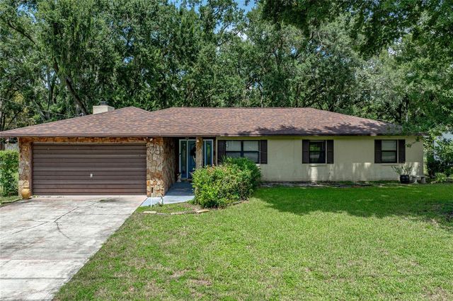 124 N POINTE DRIVE, Auburndale, FL 33823
