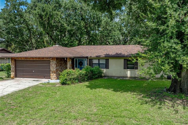 124 N POINTE DRIVE, Auburndale, FL 33823