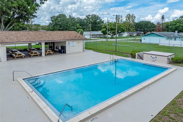 124 N POINTE DRIVE, Auburndale, FL 33823