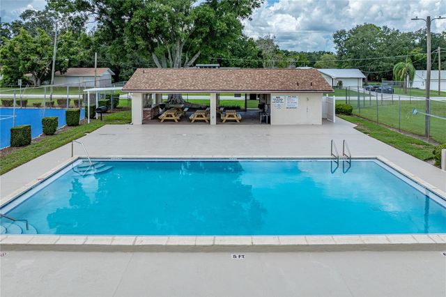 124 N POINTE DRIVE, Auburndale, FL 33823