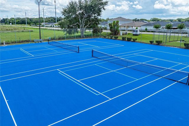 124 N POINTE DRIVE, Auburndale, FL 33823