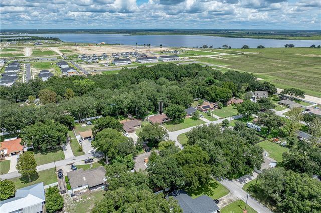124 N POINTE DRIVE, Auburndale, FL 33823