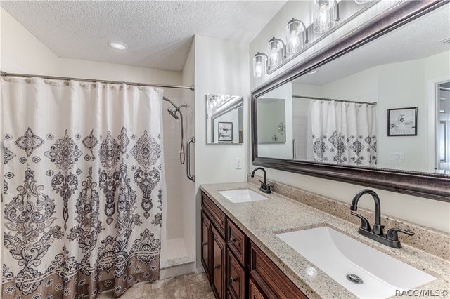 7443 Willow Brook Drive, Spring Hill, FL 34606