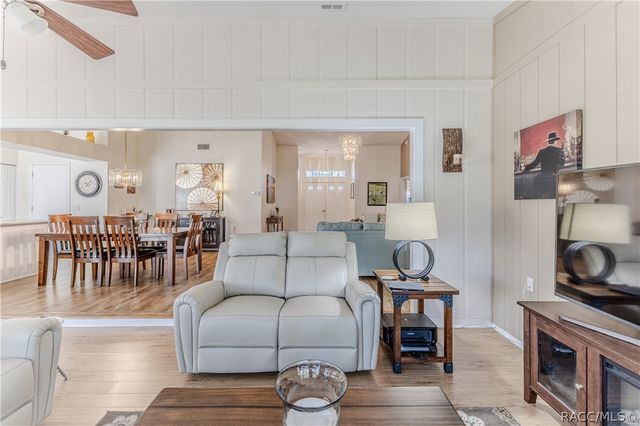 7443 Willow Brook Drive, Spring Hill, FL 34606