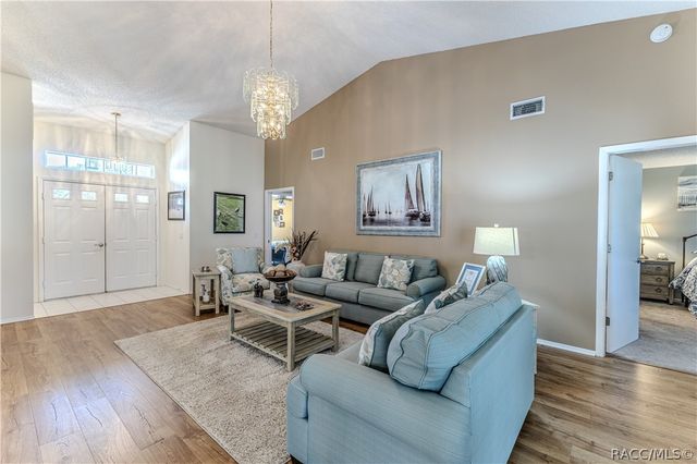 7443 Willow Brook Drive, Spring Hill, FL 34606