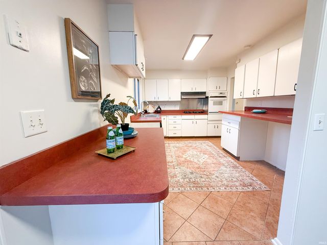 1137 Echo Drive, South Bend, IN 46614