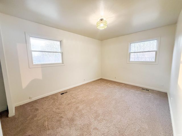 1137 Echo Drive, South Bend, IN 46614