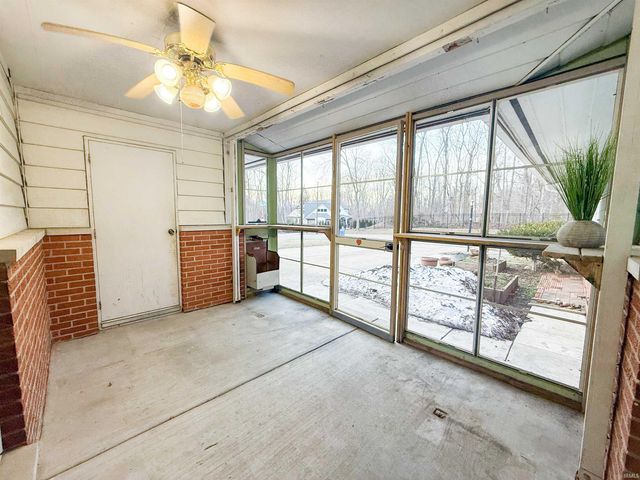 1137 Echo Drive, South Bend, IN 46614