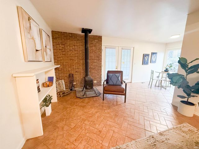 1137 Echo Drive, South Bend, IN 46614