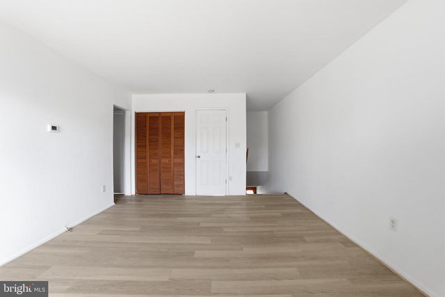 1242 LIBERTE CT, Burlington, NJ 08016