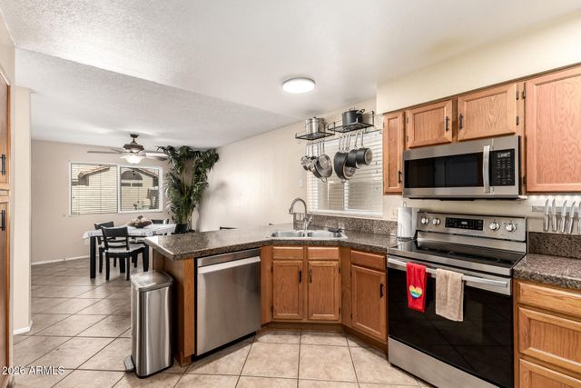 4122 E MOUNTAIN VISTA Drive, Phoenix, AZ 85048