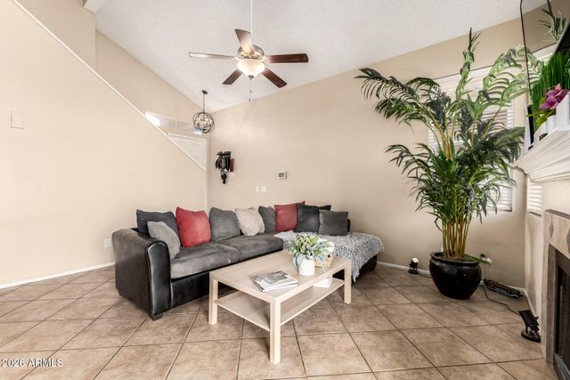 4122 E MOUNTAIN VISTA Drive, Phoenix, AZ 85048