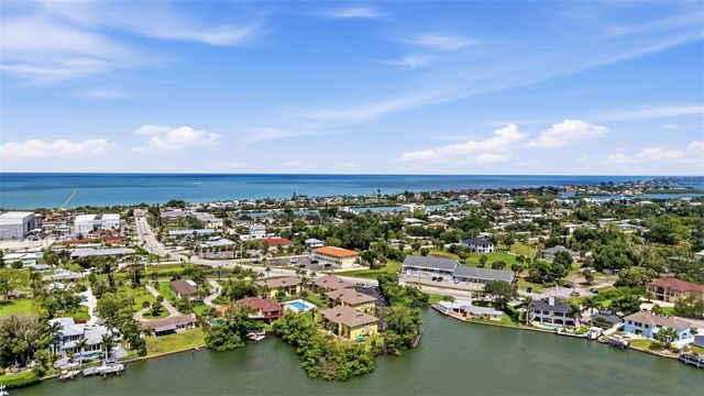 101 LOUELLA LANE 2, Nokomis, FL 34275