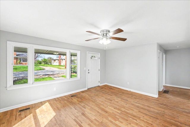 111 Valley View Drive, Frankfort, KY 40601