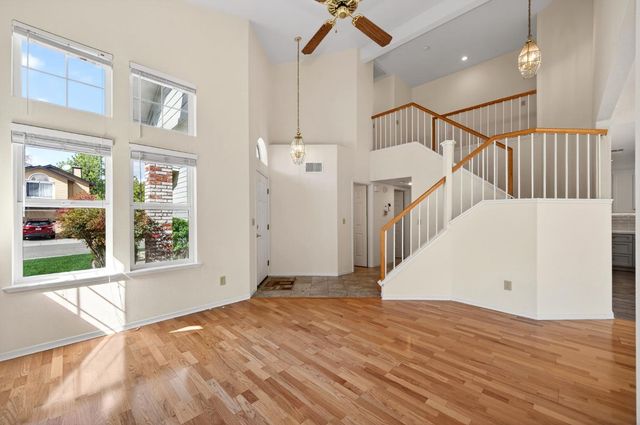 8314 Bramble Bush Cir, Antelope, CA 95843