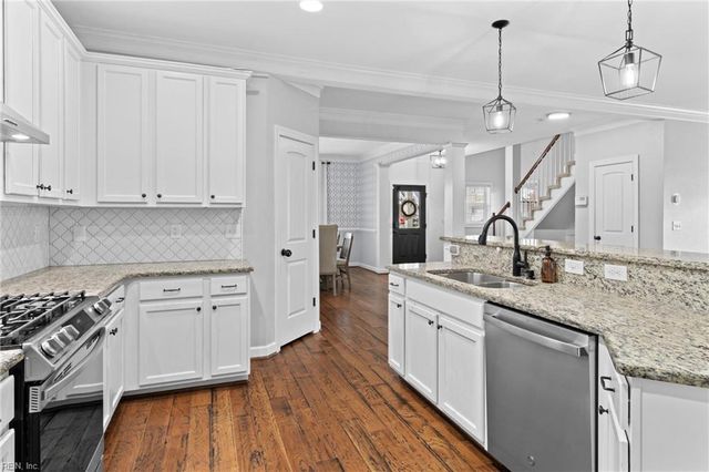 1901 Channing LN, Virginia Beach, VA 23456