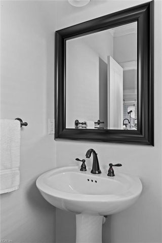 1901 Channing LN, Virginia Beach, VA 23456