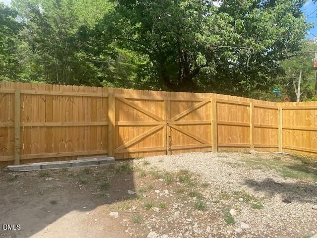 334 E Andrews Avenue, Henderson, NC 27536