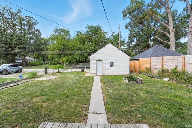 2309 N Anthony Boulevard, Fort Wayne, IN 46805