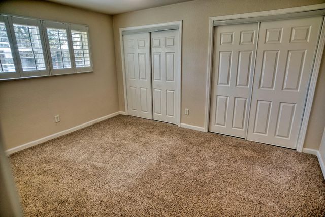 319 Buffalo Trail, Lake Jackson, TX 77566