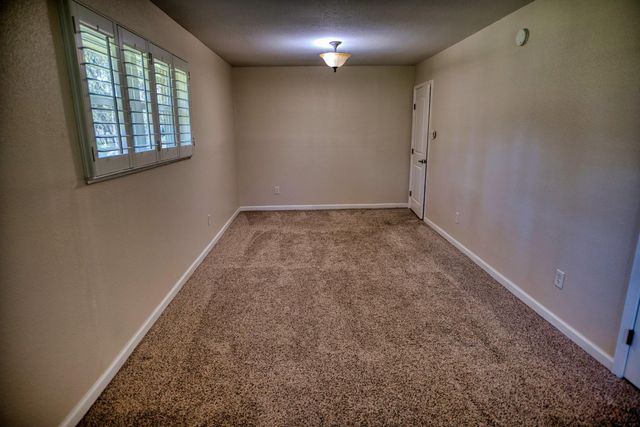 319 Buffalo Trail, Lake Jackson, TX 77566