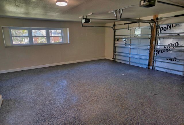 319 Buffalo Trail, Lake Jackson, TX 77566