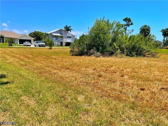 14185 Clubhouse DR, Bokeelia, FL 33922