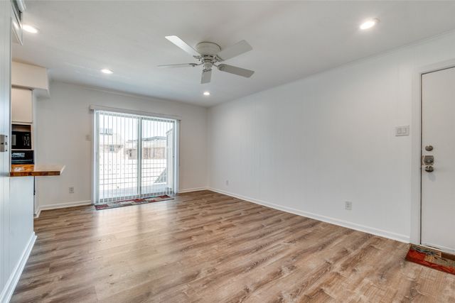 5833 Birchbrook Drive 208, Dallas, TX 75206