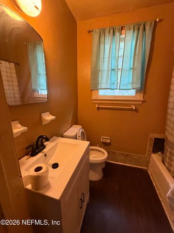 1037 WESTBROOK Circle W, Jacksonville, FL 32209