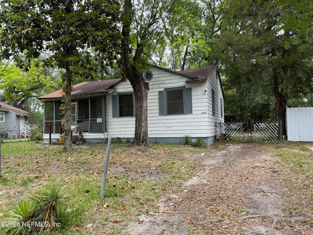 1037 WESTBROOK Circle W, Jacksonville, FL 32209