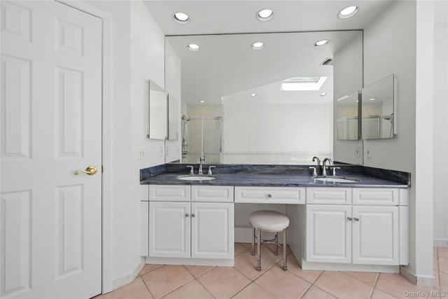 4 Laurelwood Court, Dix Hills, NY 11746