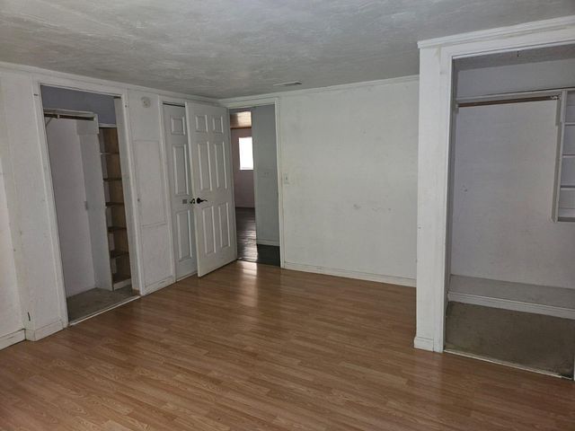 907 Neches ST, Lockhart, TX 78644