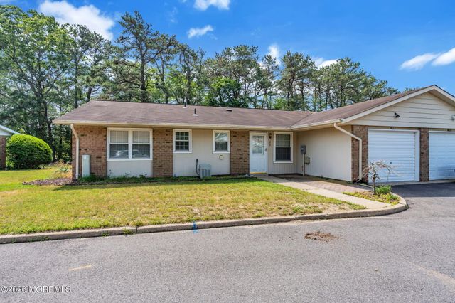 35B Gramercy Lane, Manchester, NJ 08759