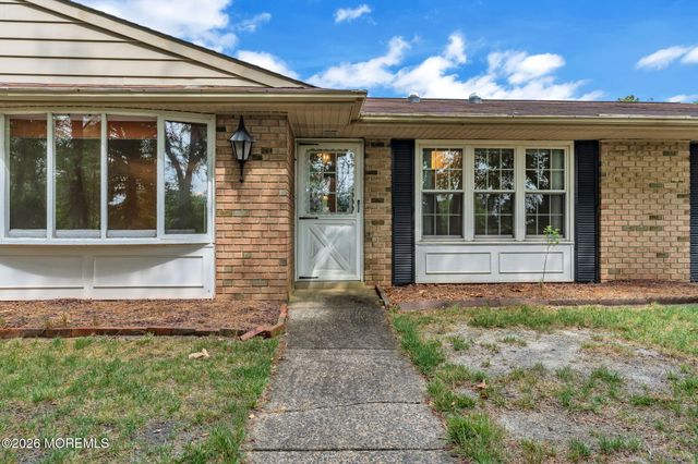 35B Gramercy Lane, Manchester, NJ 08759