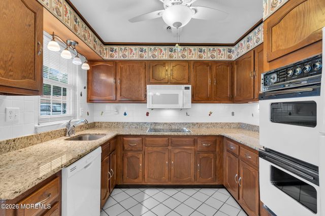 35B Gramercy Lane, Manchester, NJ 08759